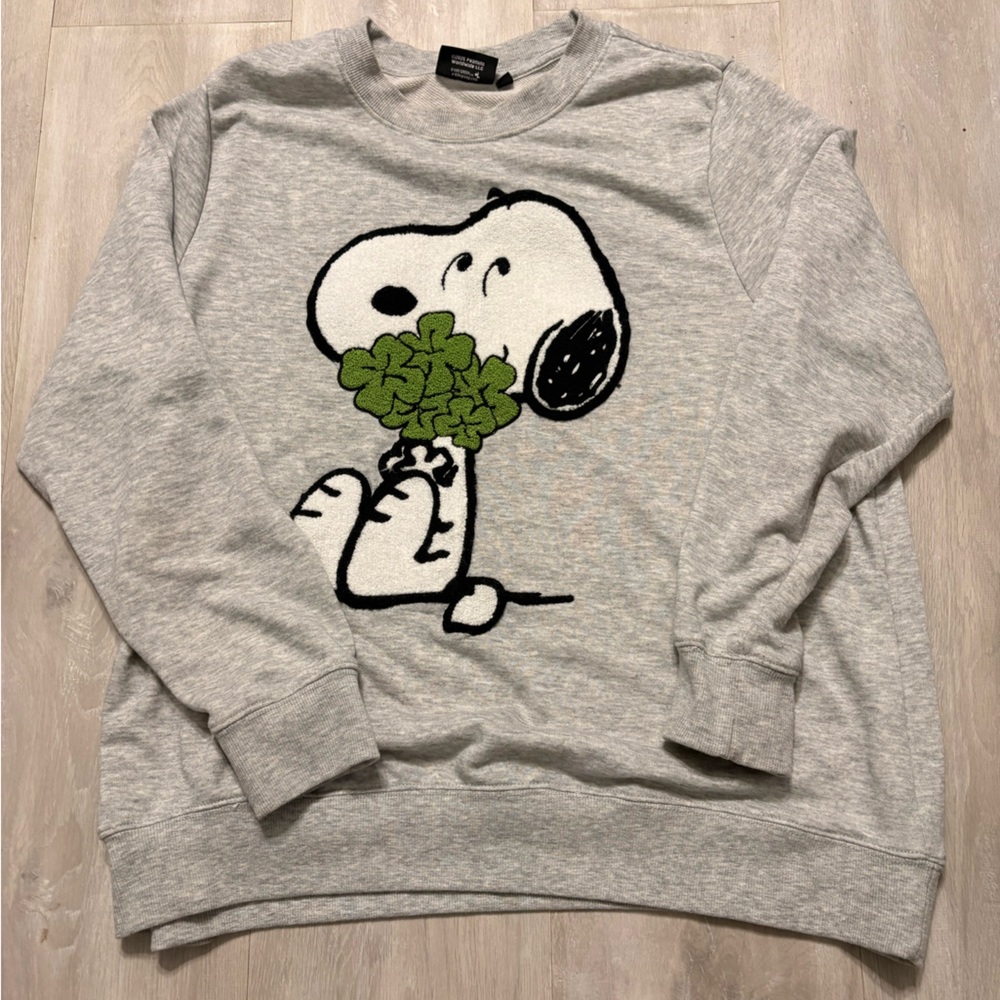 Peanuts Light Gray Crewneck Sweatshirt